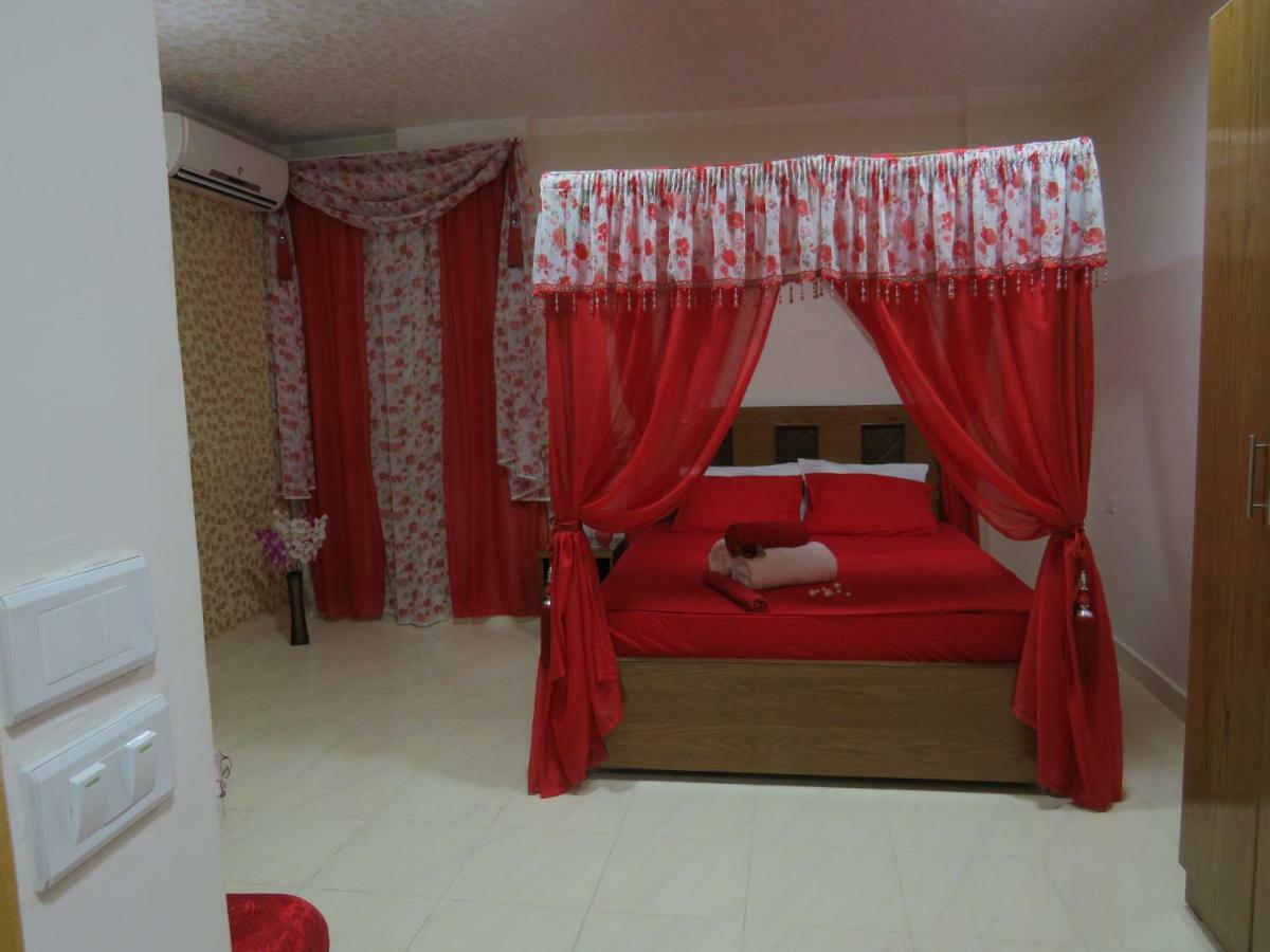 1000 And 1 Night Redsealine * Hurghada